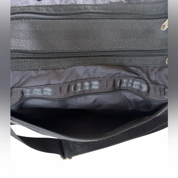 LeSportSac Black Deluxe Everyday Expandable Crossbody Shoulder Bag Unisex - Picture 11 of 16